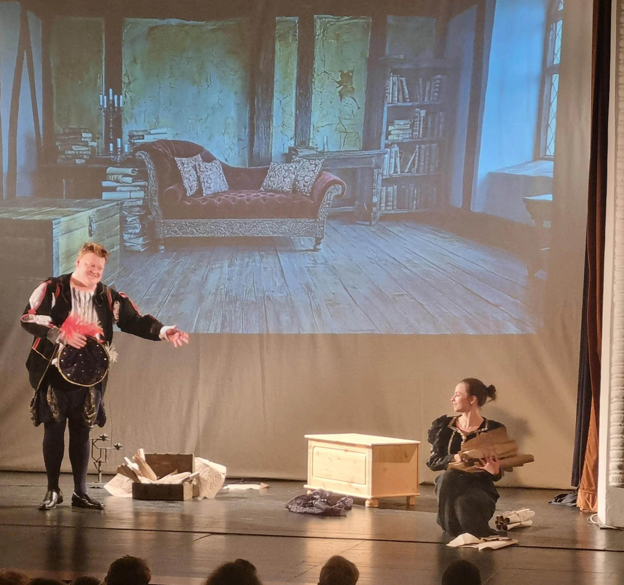 Bigy v divadle: Od žonglérských triků až po Shakespeara s AI — foto 3